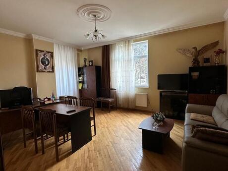 Elan №6057547 - Bakı, İnşaatçılar m., 3 otaqlı, 137 m², 3/17 mərtəbə