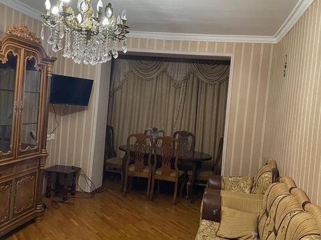 2 otaqlı köhnə tikili - Xalqlar Dostluğu m. - 70 m²