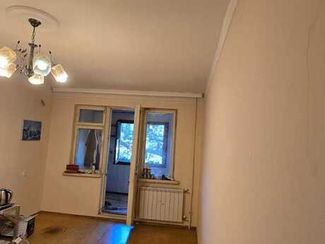 1 otaqlı köhnə tikili - Neftçilər m. - 34.5 m²