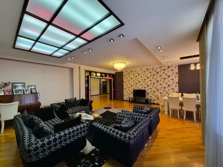 5 otaqlı yeni tikili - 28 May m. - 280 m²