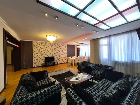 5 otaqlı yeni tikili - 28 May m. - 280 m²