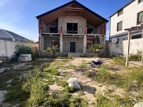 7 otaqlı həyət evi/bağ evi - Binə q. - 200 m²