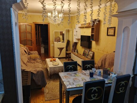 4 otaqlı köhnə tikili - Neftçilər m. - 70 m²