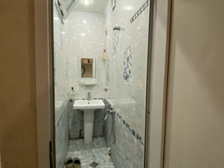 3 otaqlı köhnə tikili - Memar Əcəmi m. - 61 m²