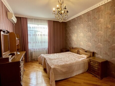 6 otaqlı həyət evi/bağ evi - Masazır q. - 400 m²