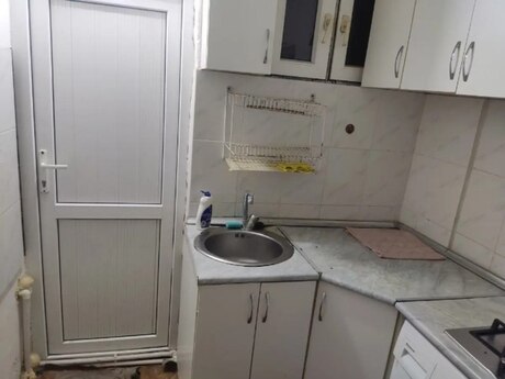 2 otaqlı köhnə tikili - Sahil m. - 48 m²