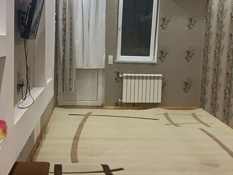 10 otaqlı həyət evi/bağ evi - Hövsan q. - 200 m²