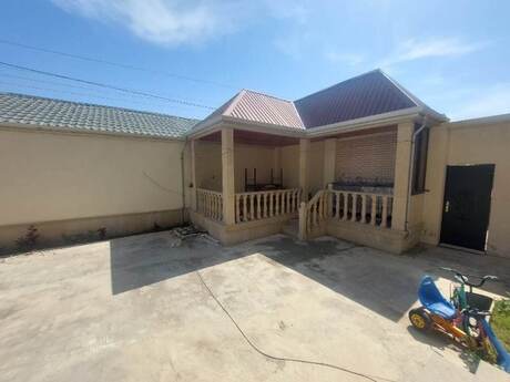 6 otaqlı həyət evi/bağ evi - Fatmayı q. - 300 m²