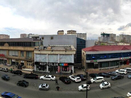 4 otaqlı köhnə tikili - Neftçilər m. - 94 m²