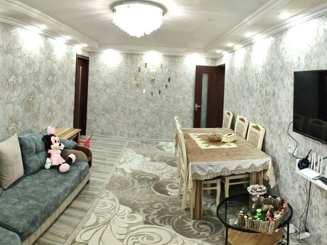 4 otaqlı köhnə tikili - Neftçilər m. - 94 m²