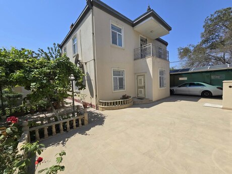 6 otaqlı həyət evi/bağ evi - Binəqədi q. - 200 m²
