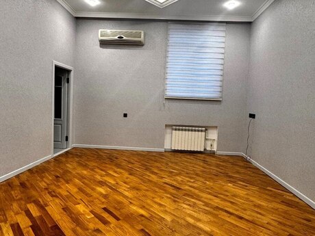 5-комн. офис - м. Элмляр Академиясы - 120 м²