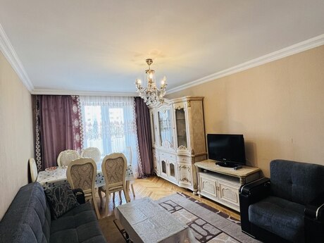 2 otaqlı köhnə tikili - Qara Qarayev m. - 65 m²