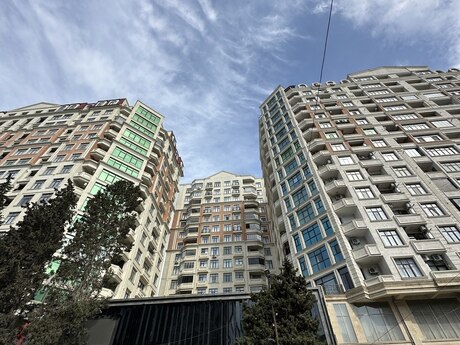 3-комн. новостройка - м. Нариман Нариманов - 145 м²