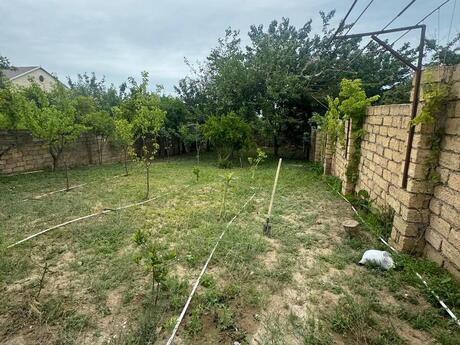 5 otaqlı həyət evi/bağ evi - Novxanı q. - 165 m²