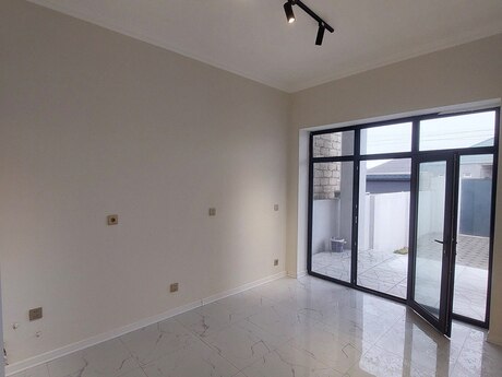 3 otaqlı həyət evi/bağ evi - Buzovna q. - 85 m²