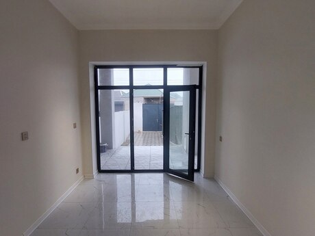3 otaqlı həyət evi/bağ evi - Buzovna q. - 85 m²