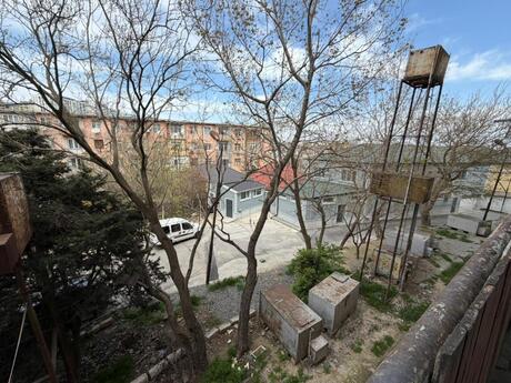 3 otaqlı köhnə tikili - Badamdar q. - 80 m²