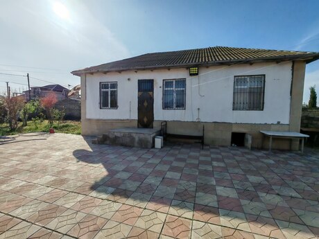 4 otaqlı həyət evi/bağ evi - Savalan q. - 135 m²