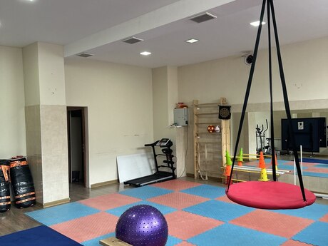 Obyekt - Xalqlar Dostluğu m. - 160 m²