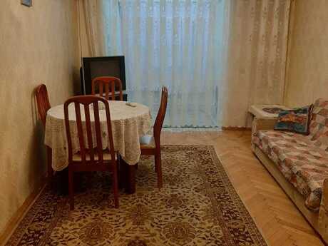 2 otaqlı köhnə tikili - İnşaatçılar m. - 50 m²