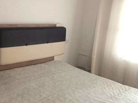 2 otaqlı köhnə tikili - Qara Qarayev m. - 65 m²