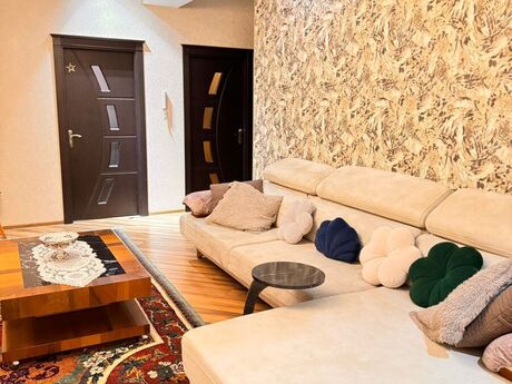 4 otaqlı yeni tikili - Bakıxanov q. - 140 m²