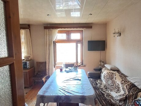 4 otaqlı köhnə tikili - Həzi Aslanov m. - 90 m²