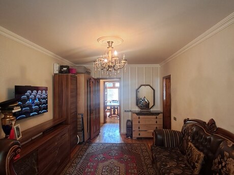 4 otaqlı köhnə tikili - Həzi Aslanov m. - 90 m²