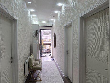 6 otaqlı həyət evi/bağ evi - Zabrat q. - 200 m²