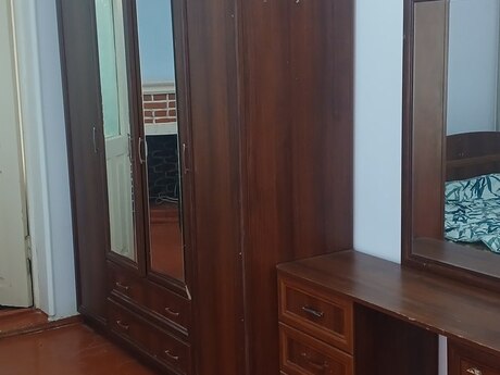 1 otaqlı köhnə tikili - Xalqlar Dostluğu m. - 42 m²