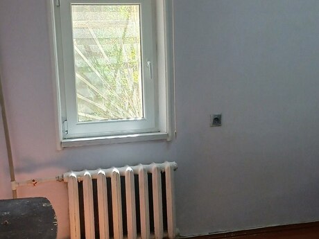 1 otaqlı köhnə tikili - Xalqlar Dostluğu m. - 42 m²