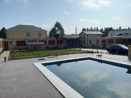 6 otaqlı həyət evi/bağ evi - Binəqədi q. - 280 m²