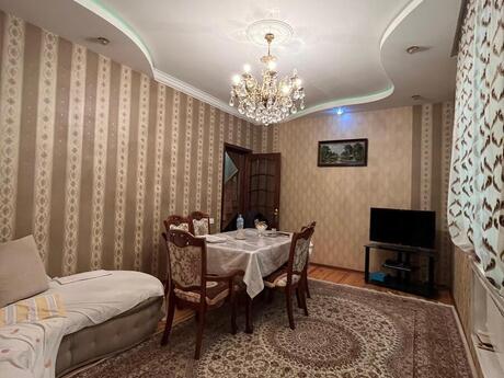5 otaqlı həyət evi/bağ evi - Xırdalan - 200 m²