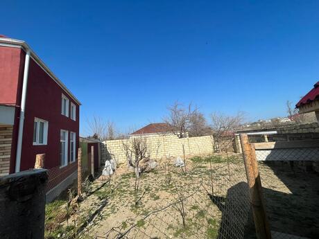 5 otaqlı həyət evi/bağ evi - Saray q. - 180 m²