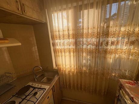 2 otaqlı köhnə tikili - Şah İsmayıl Xətai m. - 45 m²