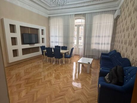 3 otaqlı köhnə tikili - Sahil m. - 150 m²