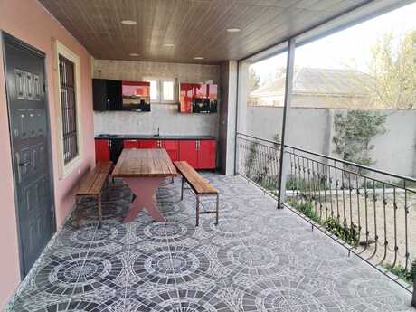 5 otaqlı həyət evi/bağ evi - Nardaran q. - 200 m²
