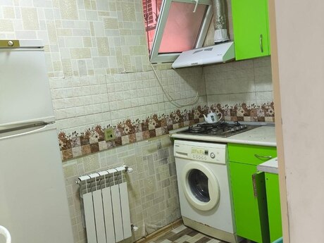 2 otaqlı köhnə tikili - Qaraçuxur q. - 70 m²