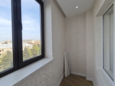 4 otaqlı köhnə tikili - Bakıxanov q. - 100 m²