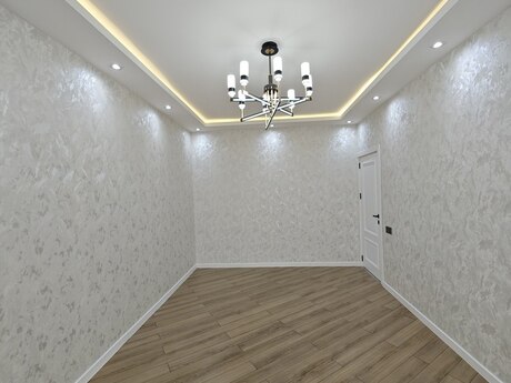 4 otaqlı köhnə tikili - Bakıxanov q. - 100 m²