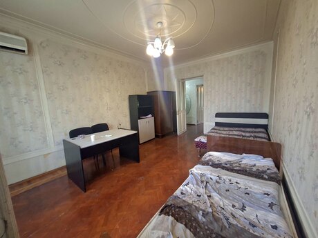 2 otaqlı köhnə tikili - Elmlər Akademiyası m. - 60 m²