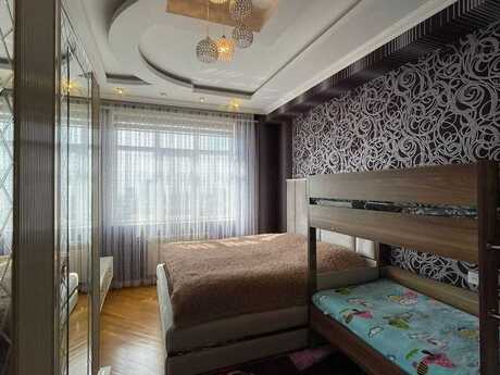 2 otaqlı mənzil, 85 m², Neftçilər: 225 000 ₼ 2