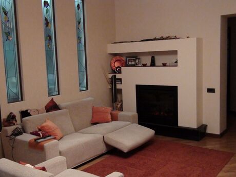3 otaqlı köhnə tikili - 28 May m. - 75 m²