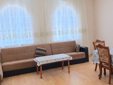 6 otaqlı həyət evi/bağ evi - Sumqayıt - 200 m²