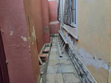 5 otaqlı həyət evi/bağ evi - Qaraçuxur q. - 200 m²