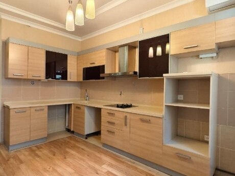 3 otaqlı yeni tikili - Şah İsmayıl Xətai m. - 120 m²