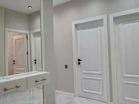 4 otaqlı köhnə tikili - Bakıxanov q. - 100 m²