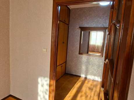 2 otaqlı köhnə tikili - Həzi Aslanov m. - 60 m²