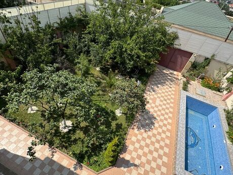 5 otaqlı həyət evi/bağ evi - Novxanı q. - 250 m²